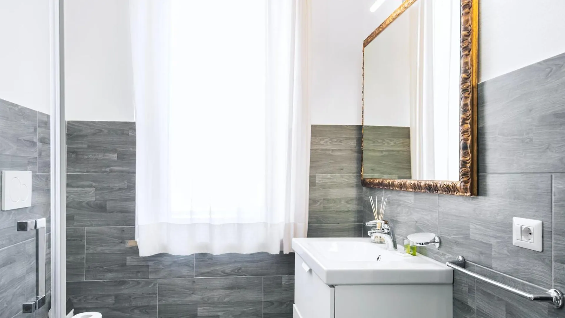 Apartment Easylife - Studio Moderno E Luminoso In Repubblica Milan
