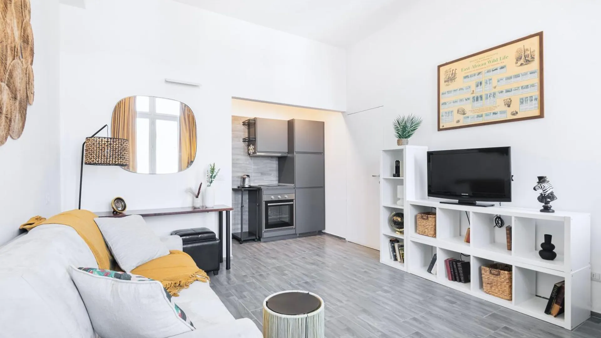 Easylife - Studio Moderno E Luminoso In Repubblica Milan 0*,  Italy